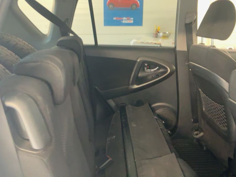 Toyota RAV 4 2.0 Elegance 2012 – снимка 20