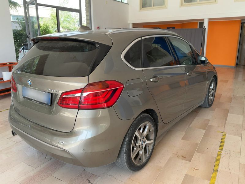 BMW 2er 218d Active Tourer Luxury Line 2016 – снимка 8