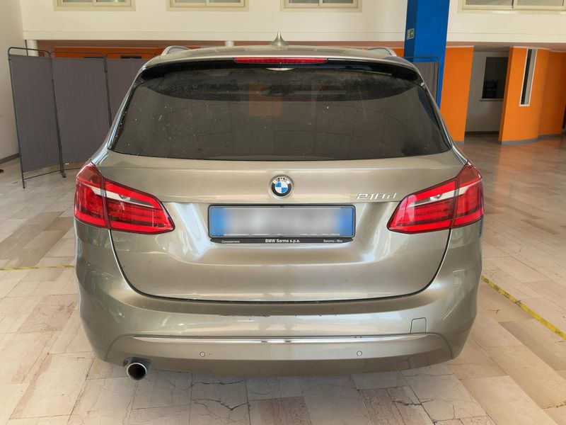 BMW 2er 218d Active Tourer Luxury Line 2016 – снимка 7
