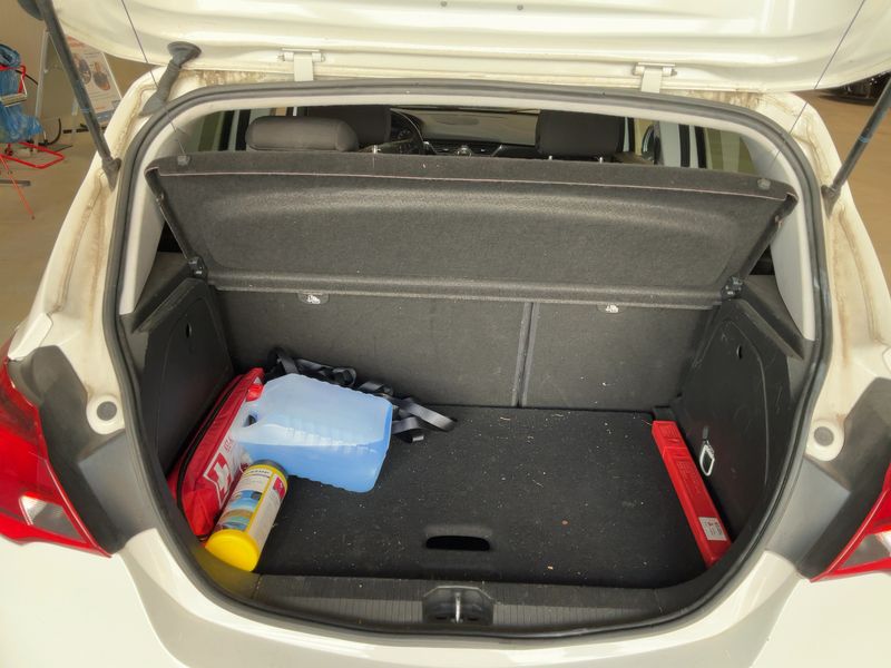 Opel Corsa 1.4 Active ecoFlex 2017 – снимка 15