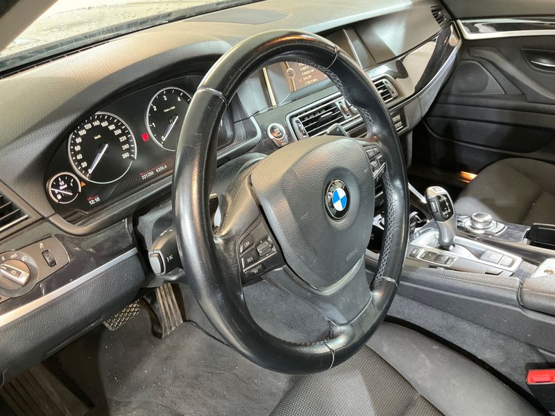 BMW 5er 520d 2014 – снимка 43