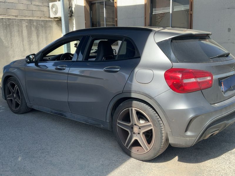 Mercedes-Benz GLA-Klasse GLA 220 d 4Matic 2015 – снимка 6