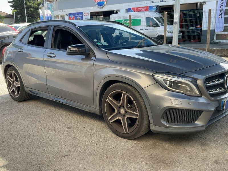 Mercedes-Benz GLA-Klasse GLA 220 d 4Matic 2015 – снимка 12