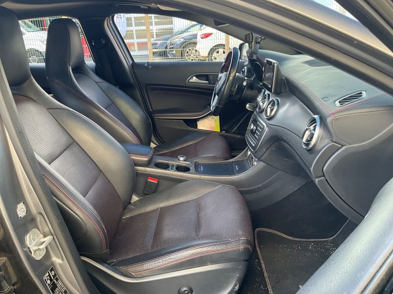 Mercedes-Benz GLA-Klasse GLA 220 d 4Matic 2015 – снимка 16