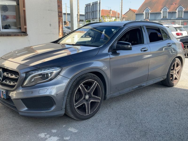 Mercedes-Benz GLA-Klasse GLA 220 d 4Matic 2015 – снимка 2