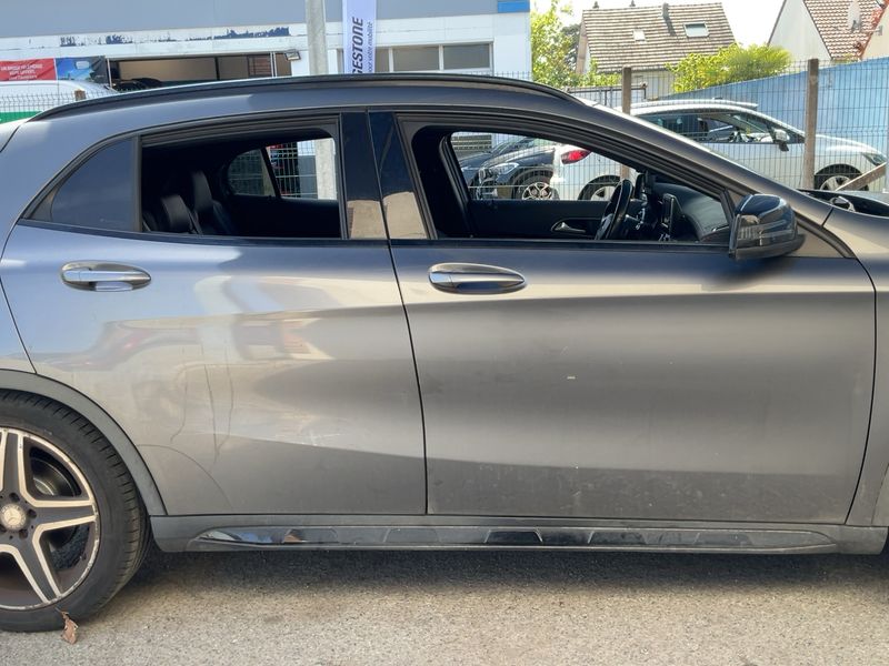 Mercedes-Benz GLA-Klasse GLA 220 d 4Matic 2015 – снимка 10