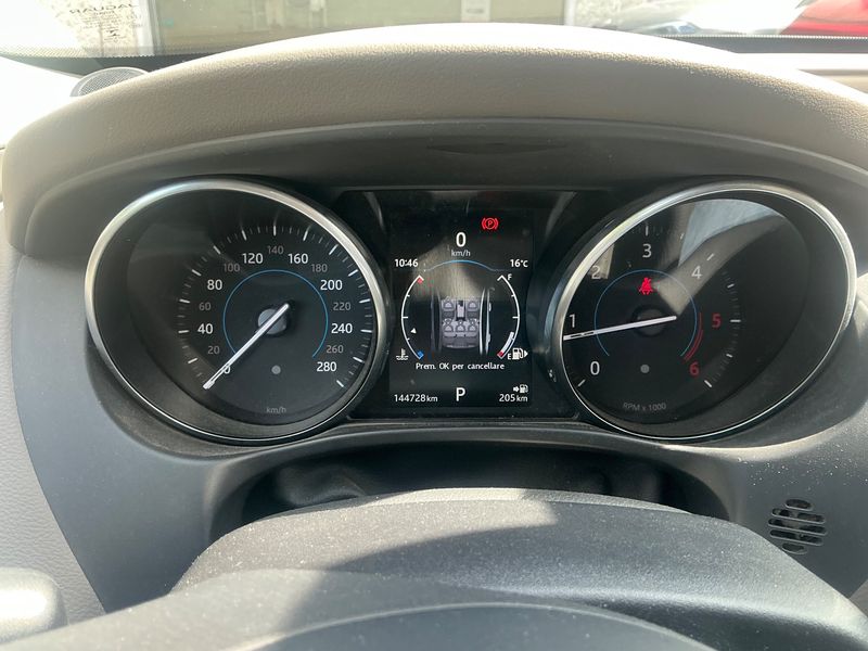 Jaguar XE 20d Prestige AWD 2018 – снимка 18