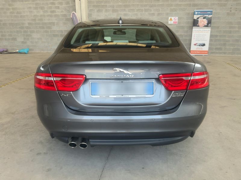 Jaguar XE 20d Prestige AWD 2018 – снимка 7