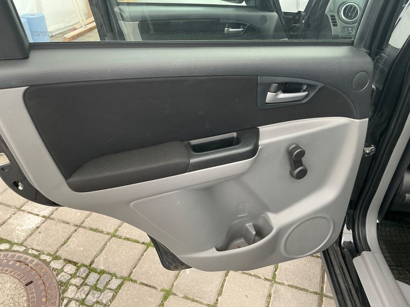 Suzuki SX4 1.6 Classic Club 2015 – снимка 36