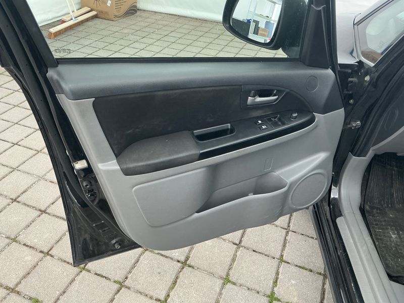 Suzuki SX4 1.6 Classic Club 2015 – снимка 34