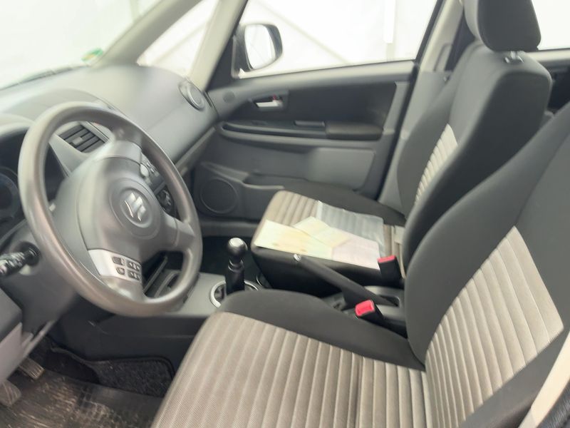 Suzuki SX4 1.6 Classic Club 2015 – снимка 16