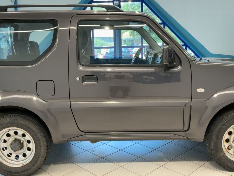 Suzuki Jimny 1.3 Comfort 2015 – снимка 10