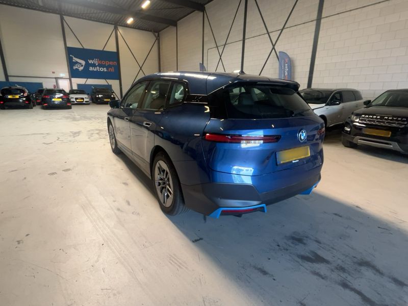 BMW iX iX 50 xDrive 2022 – снимка 6