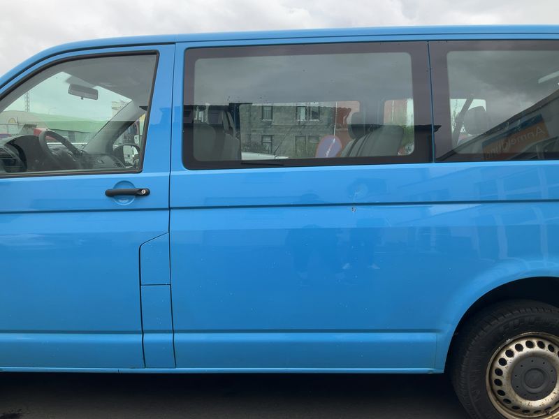 Volkswagen T5 Kombi 2.0 TDI 2011 – снимка 4