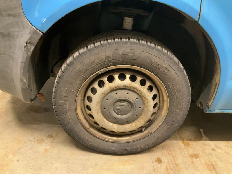 Volkswagen T5 Kombi 2.0 TDI 2011 – снимка 3