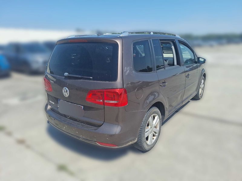 Volkswagen Touran 2.0 TDI Match 2013 – снимка 5