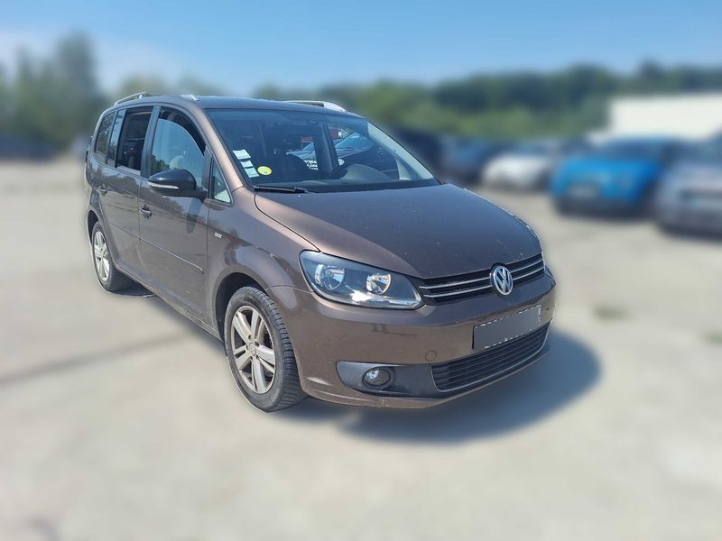 Volkswagen Touran 2.0 TDI Match 2013 – снимка 6