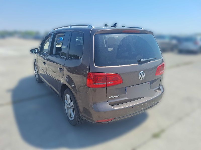 Volkswagen Touran 2.0 TDI Match 2013 – снимка 3
