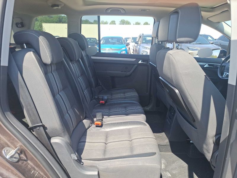 Volkswagen Touran 2.0 TDI Match 2013 – снимка 14