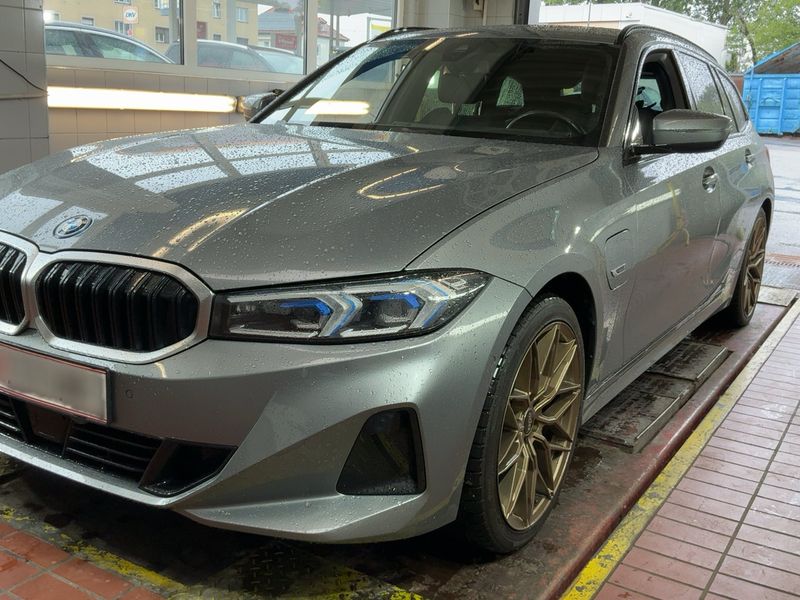 BMW 3er 320e xDrive 2022 – снимка 2