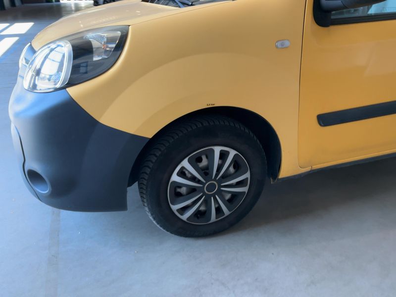 Renault Kangoo 1.5 dCi Authentique 2015 – снимка 16