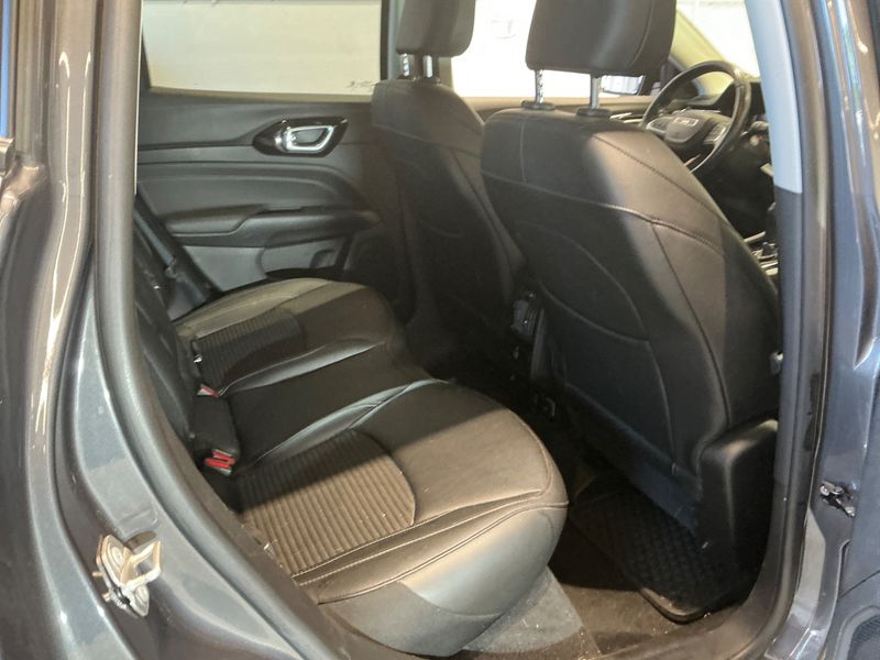 Jeep Compass 1.3 T-GDi 80th Anniversary FWD 2021 – снимка 36
