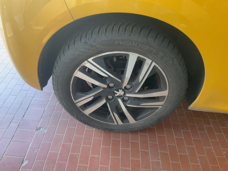 Peugeot 208 1.2 PureTech Allure 2020 – снимка 9