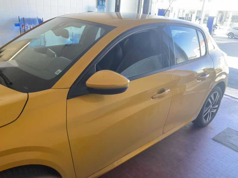 Peugeot 208 1.2 PureTech Allure 2020 – снимка 4