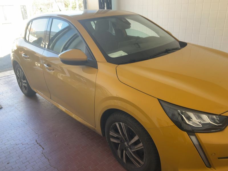 Peugeot 208 1.2 PureTech Allure 2020 – снимка 12