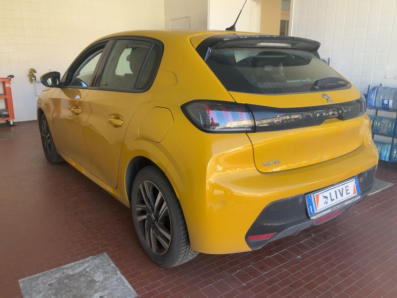Peugeot 208 1.2 PureTech Allure 2020 – снимка 6