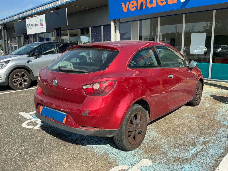 Seat Ibiza 1.6 TDI Reference 2011 – снимка 2
