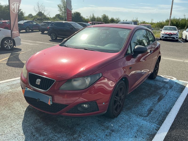 Seat Ibiza 1.6 TDI Reference 2011 – снимка 1