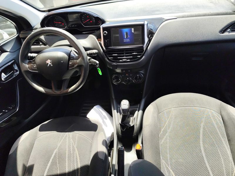 Peugeot 208 1.4 HDi Active 2014 – снимка 11