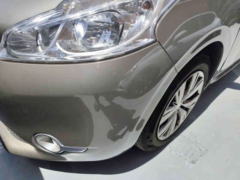 Peugeot 208 1.4 HDi Active 2014 – снимка 21