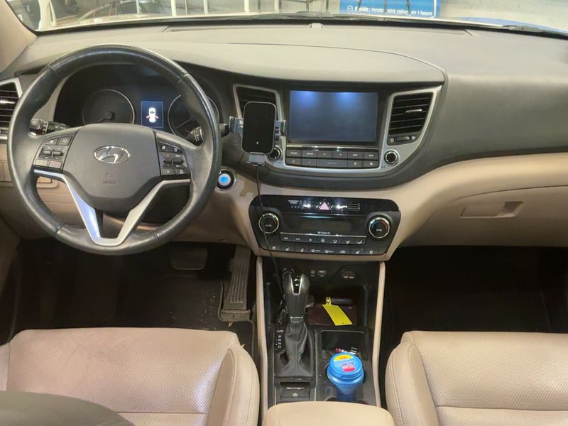 Hyundai Tucson 1.7 CRDi Executive 2WD 2016 – снимка 17