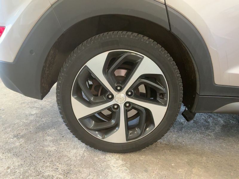 Hyundai Tucson 1.7 CRDi Executive 2WD 2016 – снимка 9