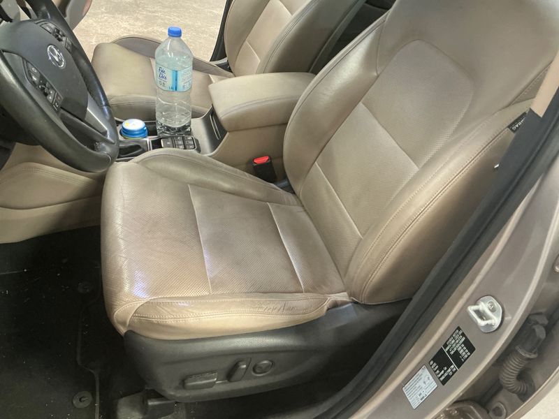 Hyundai Tucson 1.7 CRDi Executive 2WD 2016 – снимка 35