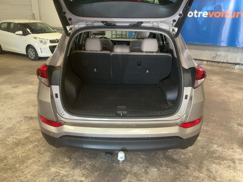 Hyundai Tucson 1.7 CRDi Executive 2WD 2016 – снимка 15