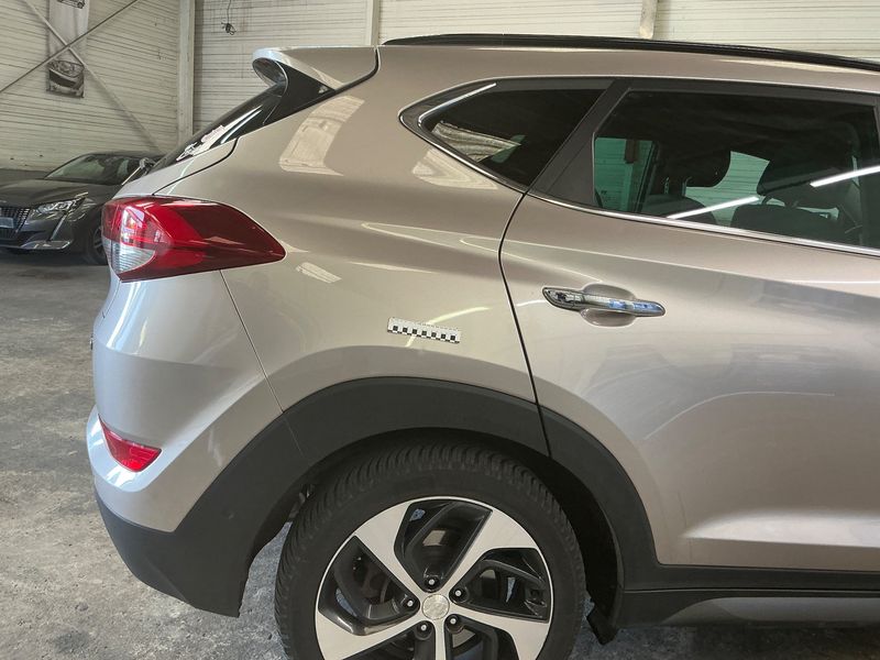 Hyundai Tucson 1.7 CRDi Executive 2WD 2016 – снимка 26