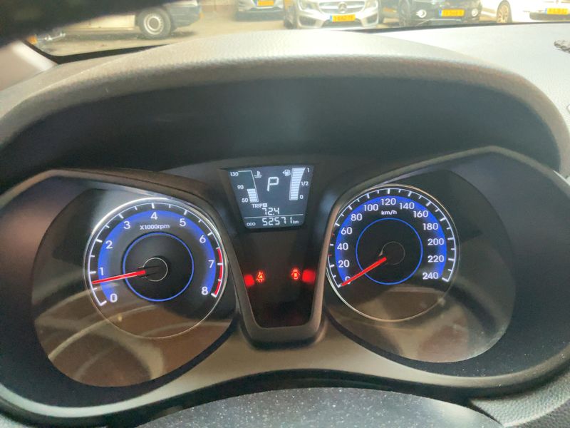 Hyundai ix20 1.6 Comfort 2013 – снимка 18