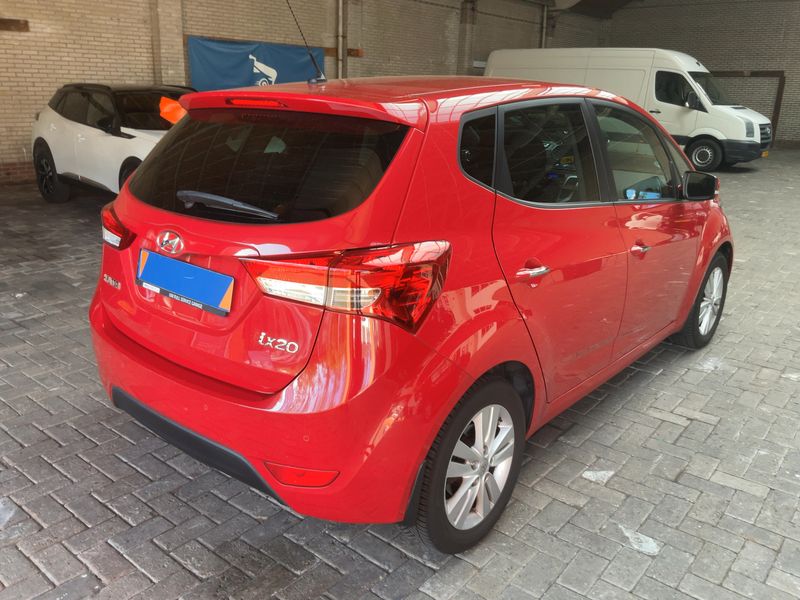 Hyundai ix20 1.6 Comfort 2013 – снимка 8