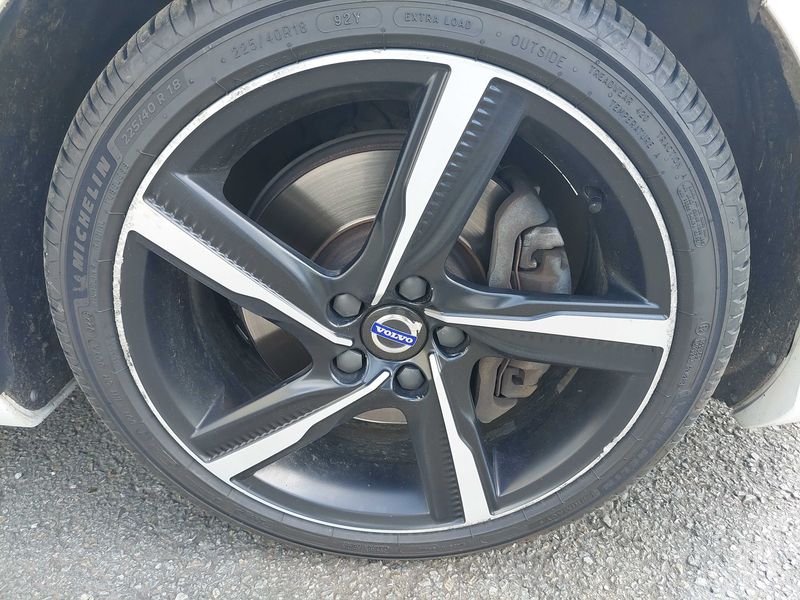 Volvo V40 2.0 D4 Momentum 2016 – снимка 24