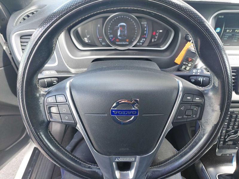 Volvo V40 2.0 D4 Momentum 2016 – снимка 35