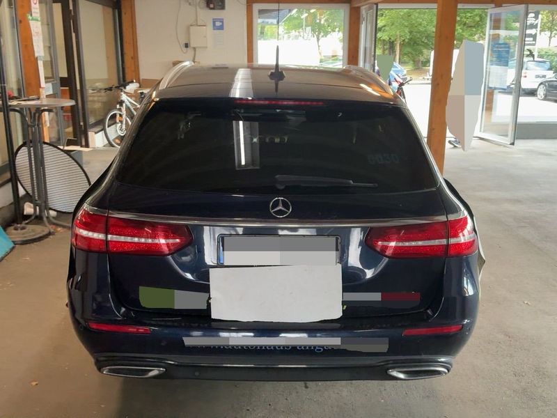 Mercedes-Benz E-Klasse E 400 d T 4Matic Avantgarde 2020 – снимка 7