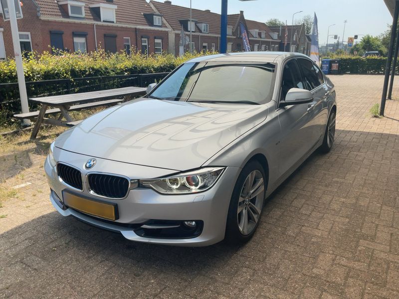 BMW 3er 320d EfficientDynamics Edition 2015 – снимка 2
