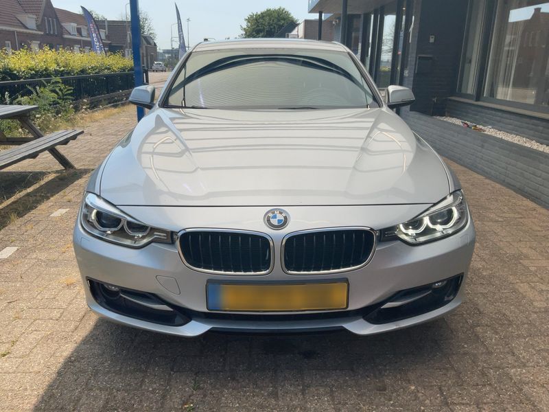 BMW 3er 320d EfficientDynamics Edition 2015 – снимка 14
