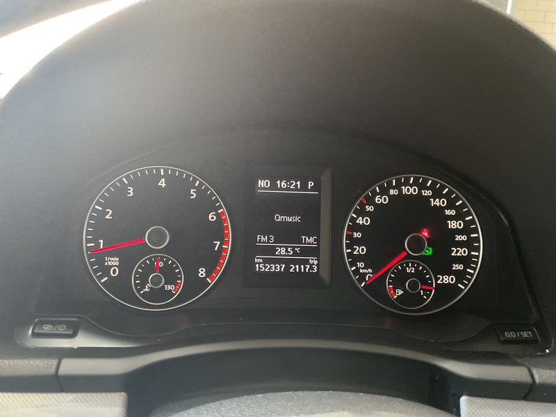 Volkswagen Scirocco 2.0 TSI Match 2013 – снимка 18
