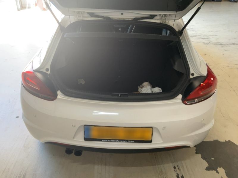 Volkswagen Scirocco 2.0 TSI Match 2013 – снимка 15