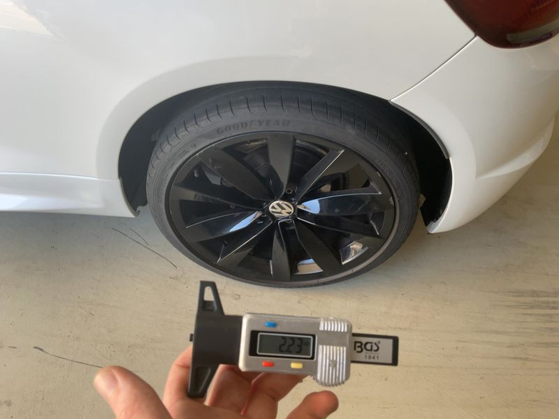 Volkswagen Scirocco 2.0 TSI Match 2013 – снимка 5