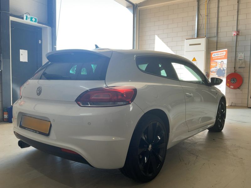 Volkswagen Scirocco 2.0 TSI Match 2013 – снимка 8